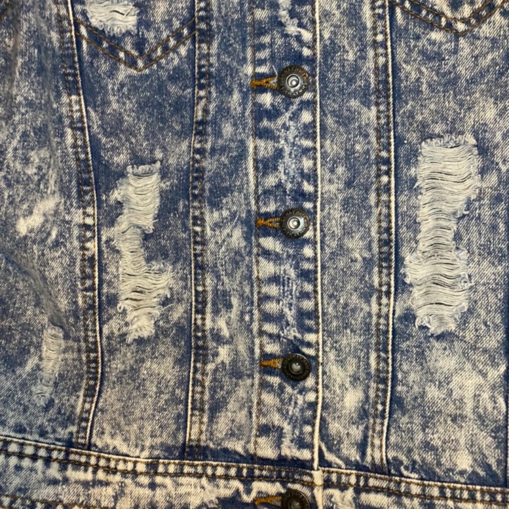 Denim jacket - Picture 2 of 5